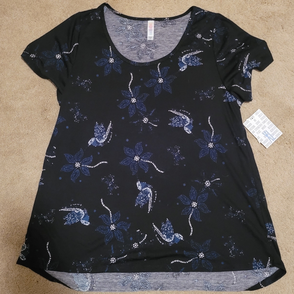 Lularoe Classic Tee